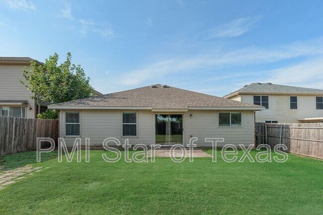 Building Photo - 2061 Bliss Rd