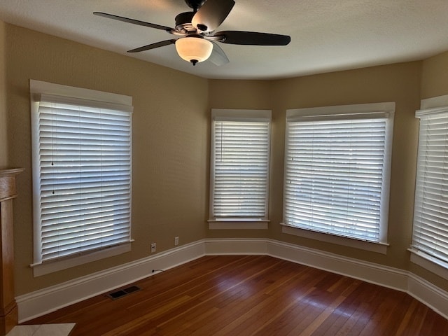 Building Photo - Modesto 3 Bedroom 2 Bathroom Home.