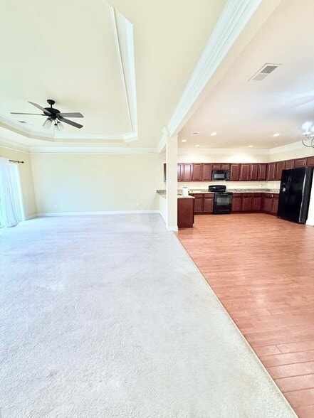 Building Photo - Channing Drive Townhomes & Oakley Lane Villas