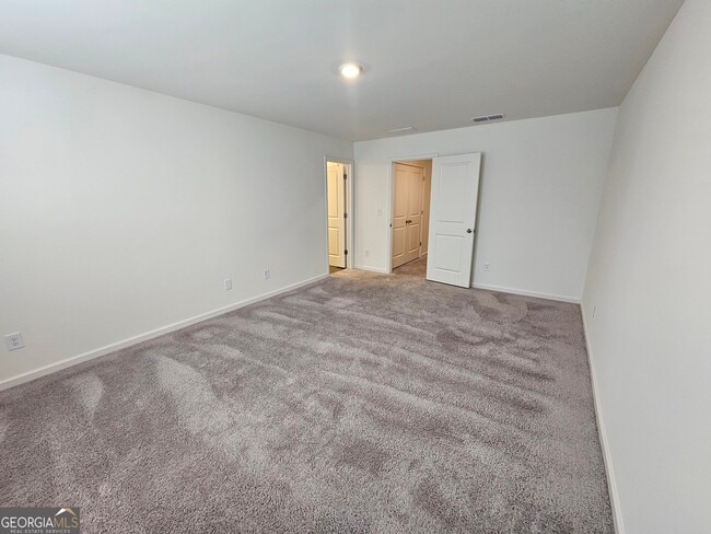 Building Photo - 2662 Toucan Wy
