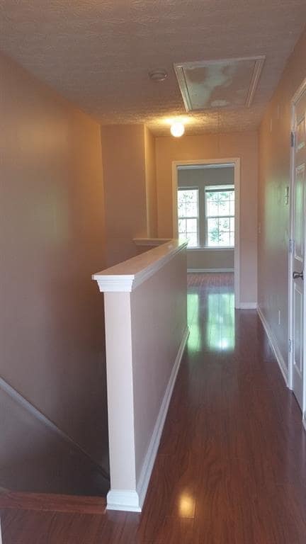 Building Photo - 2740 Heathrow Dr