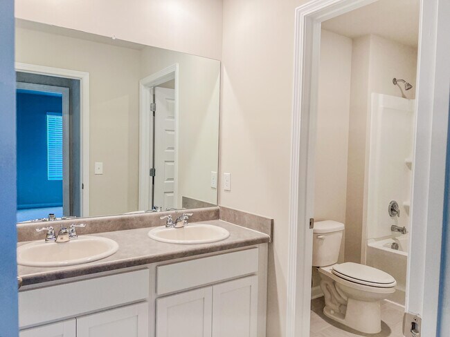 Building Photo - 430 Furlough Dr