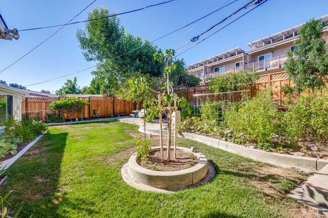 Building Photo - Turnkey Home with Natural Light & Upgrades...