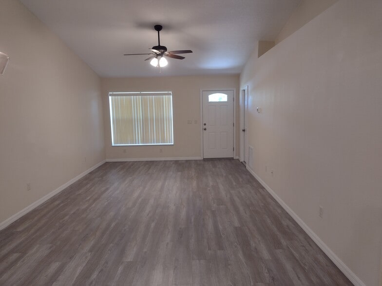Building Photo - 7396 Pond Cir