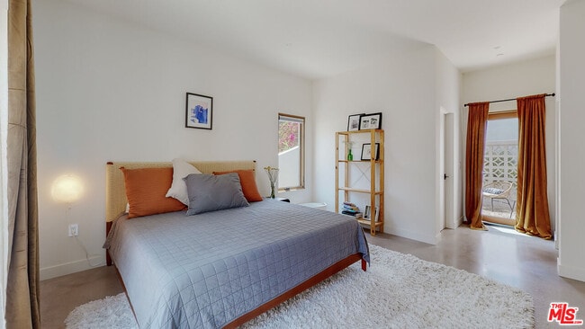 Building Photo - 4865 Wicopee Ave