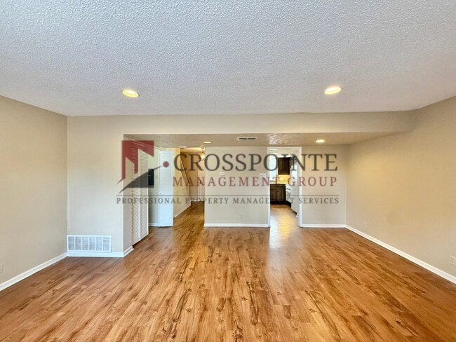 Building Photo - Delmar Dr. 2510/2512