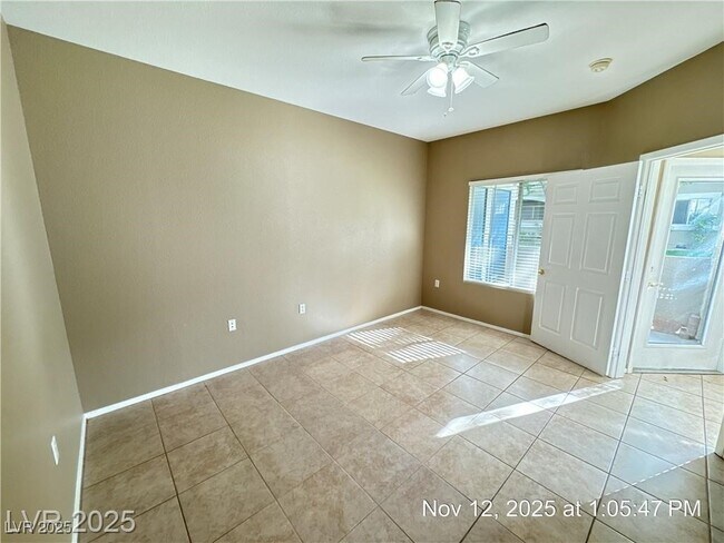 Building Photo - 10245 S Maryland Pkwy