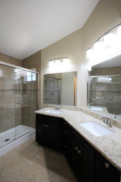 Building Photo - Galt 3 Bed 2 Bath Home