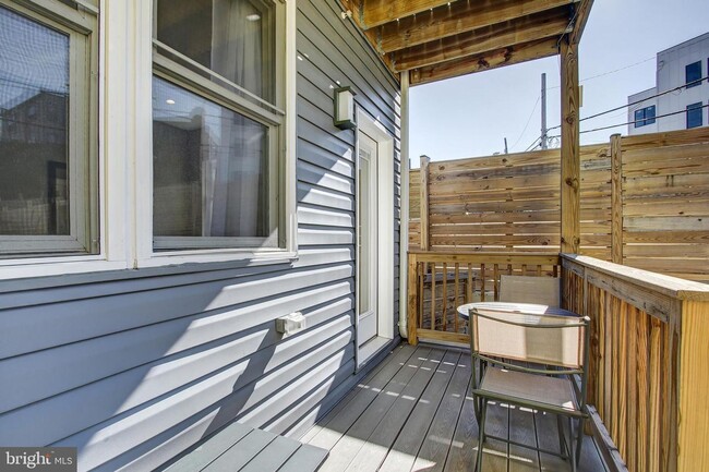 Building Photo - Renovated 2bed-2bath Near H-Street with Private Deck & EV Parking!
