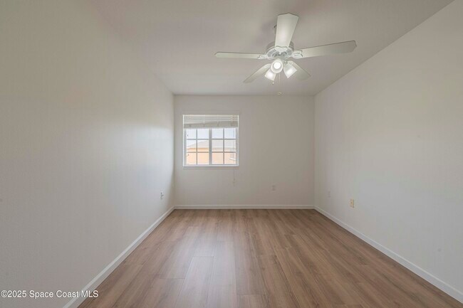 Building Photo - 3701 Titanic Cir