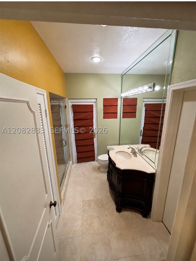Building Photo - 470 Marquesa Dr