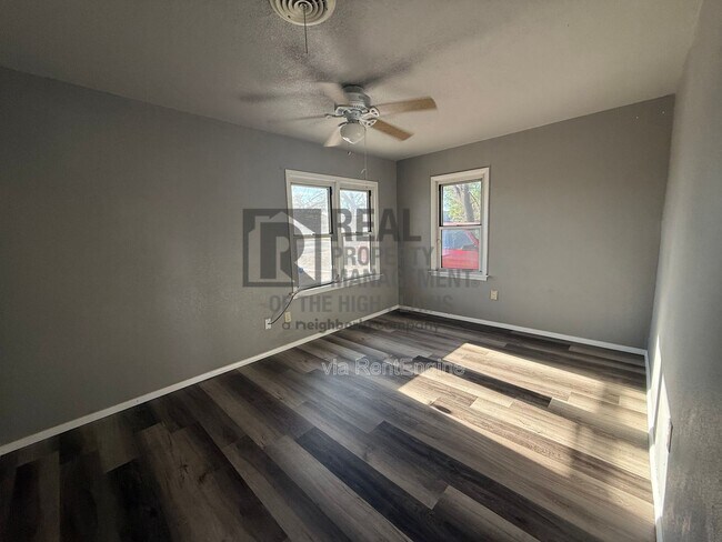 Building Photo - 1017 N Jefferson St