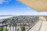 Building Photo - 200 Winston Dr