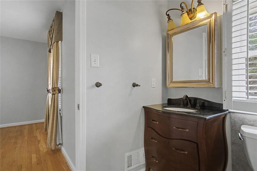 Building Photo - 1001 Wiley Bridge Rd