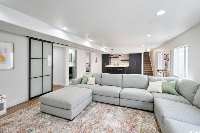 Building Photo - 6047 White Rock Rd