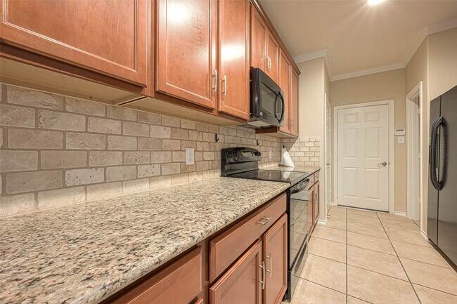 Building Photo - 24630 Folkstone Cir