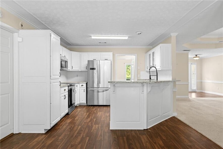 Building Photo - 2902 Bridle Creek Dr SW