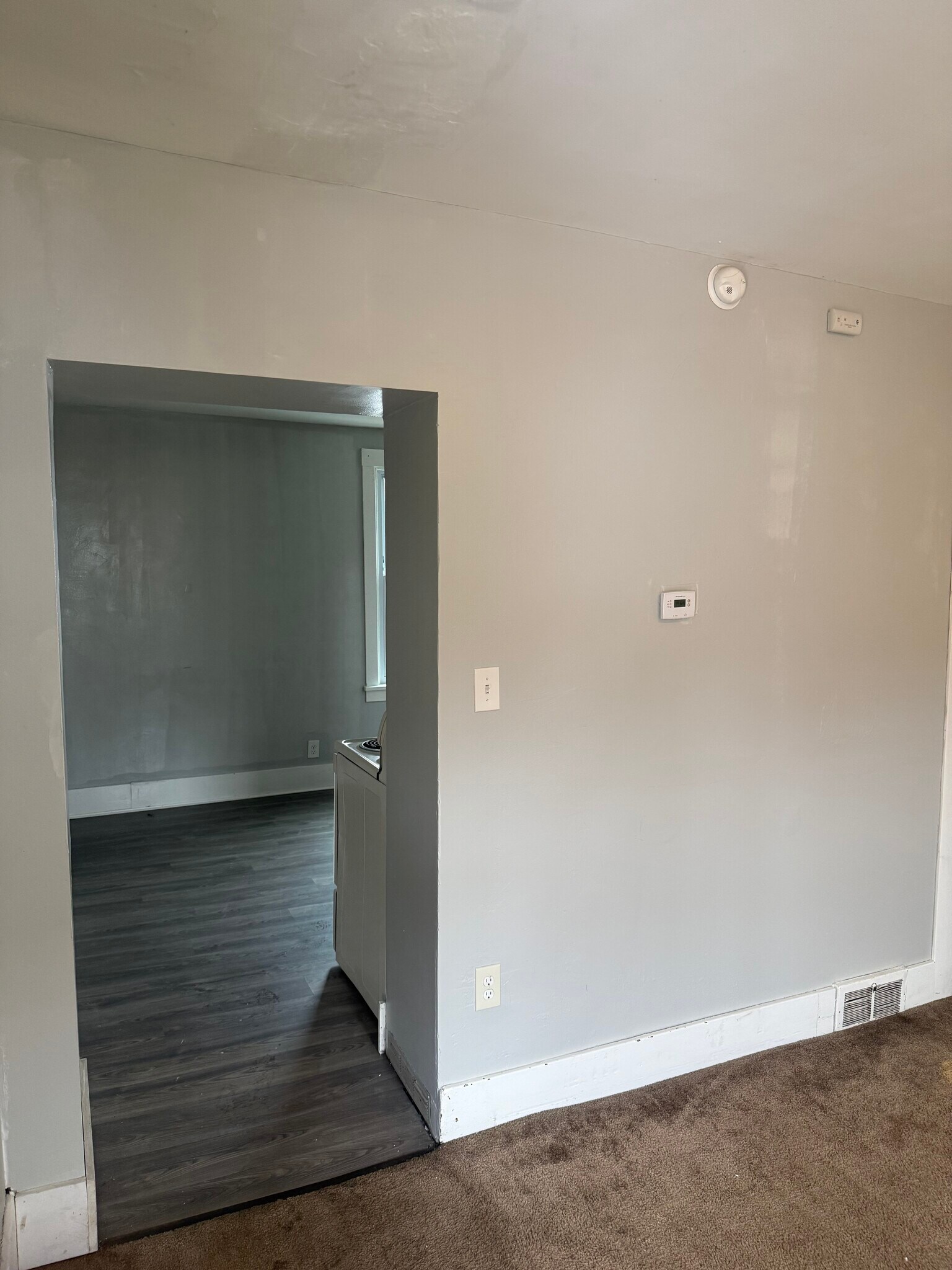 living room - 1305 Airbrake Ave