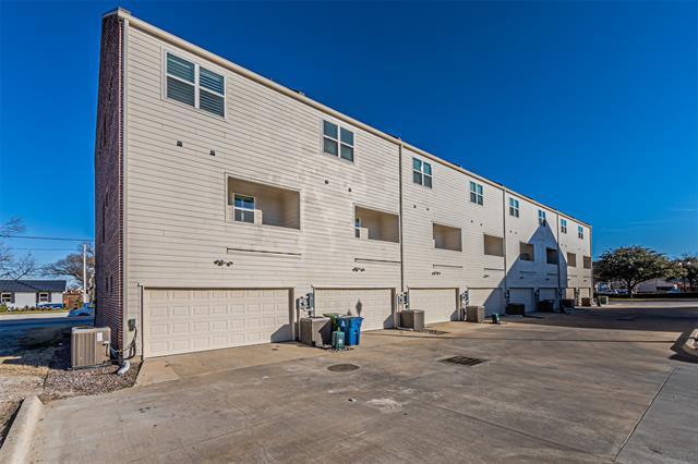 Building Photo - 313 N Mill St