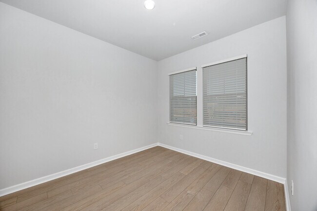 Building Photo - 149 Wolfe Ln