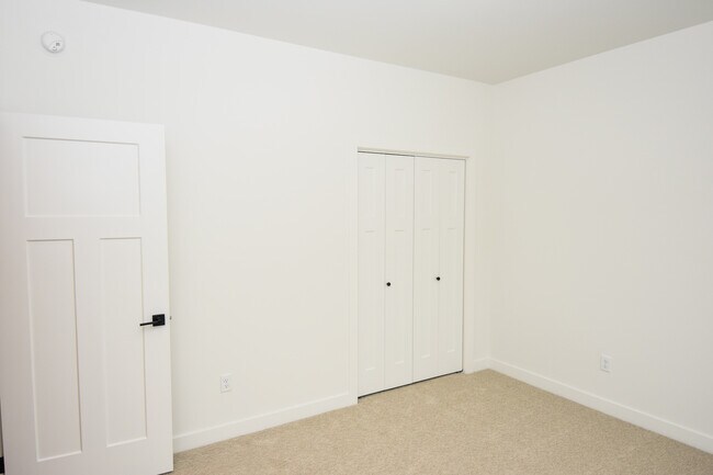 Building Photo - 6706 71st Ave S