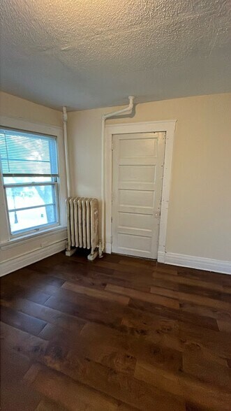 Building Photo - 225 W Gilman St