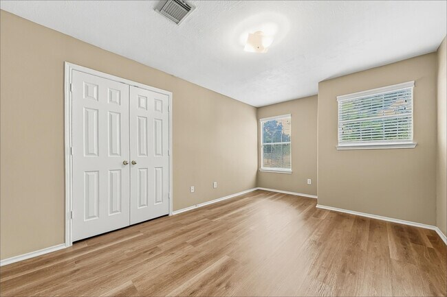 Building Photo - 21406 Sunrise Brook Ln