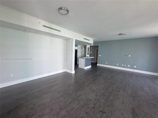 Building Photo - 5970 Indian Creek Dr