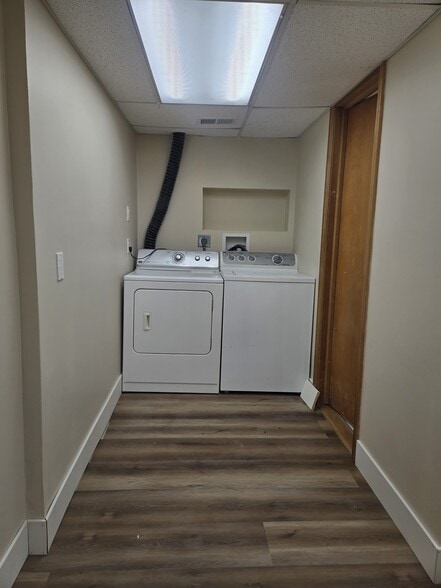 Laundry room - 7 Mountain Rd