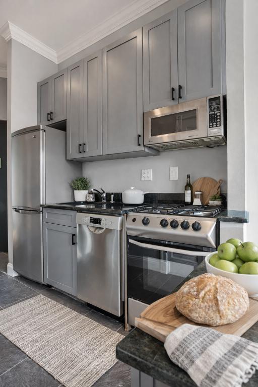 Building Photo - 51 Leroy St