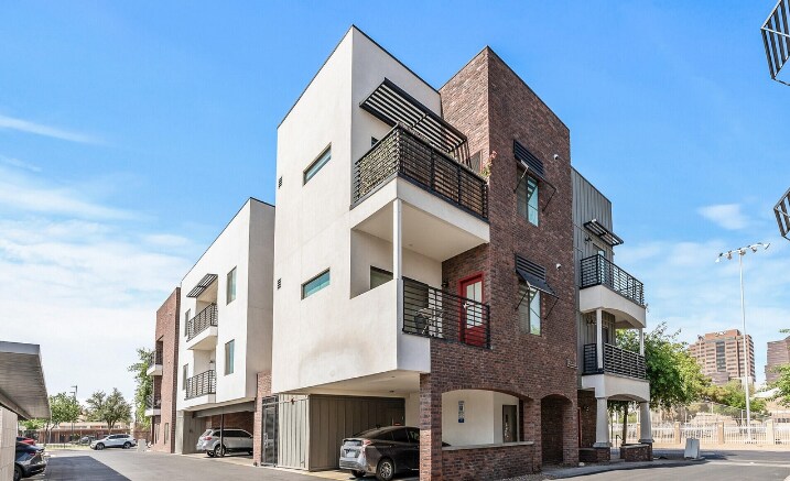 Building Photo - 475 N 9th St