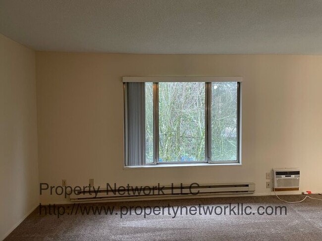 Building Photo - Gresham 2 Bedroom Condo with Garage