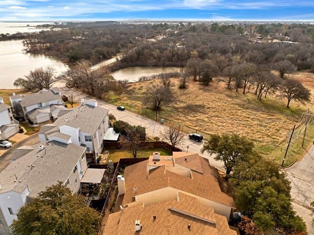 Building Photo - 26 Oakbrook Dr