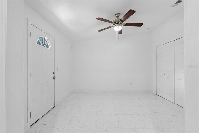 Building Photo - 6847 Woodsman Dr