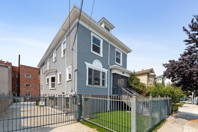 Building Photo - 1015 Martin Luther King Jr Way