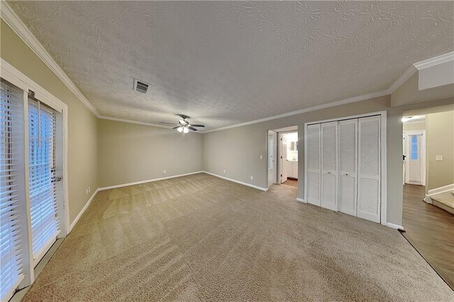 Building Photo - 2981 Sutton Glen