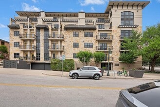 Building Photo - 1812 West Ave