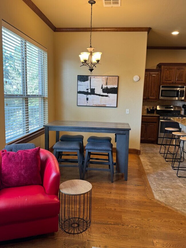 Building Photo - 3408 Enclave Ln