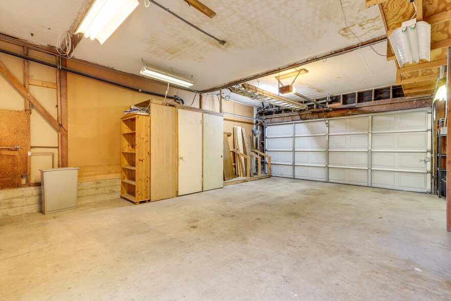Building Photo - 3454 Vinton Ave