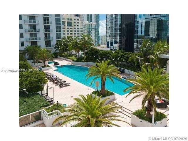 Building Photo - 1050 Brickell Ave