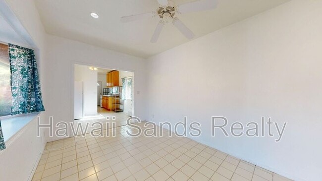 Building Photo - 662 Kalanipuu St