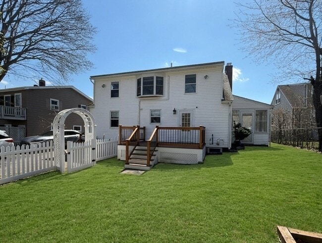 Building Photo - 188 South St