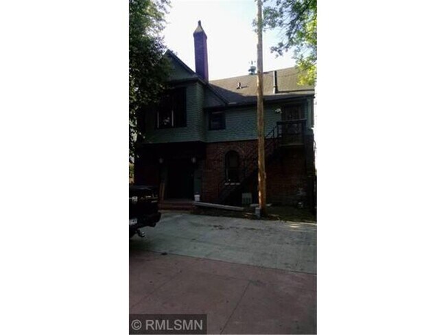Building Photo - 1706 3rd Ave S