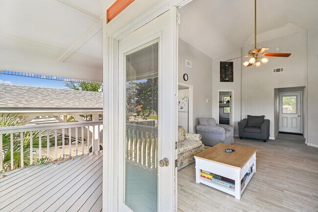 Building Photo - 2340 Grand Oaks Ln