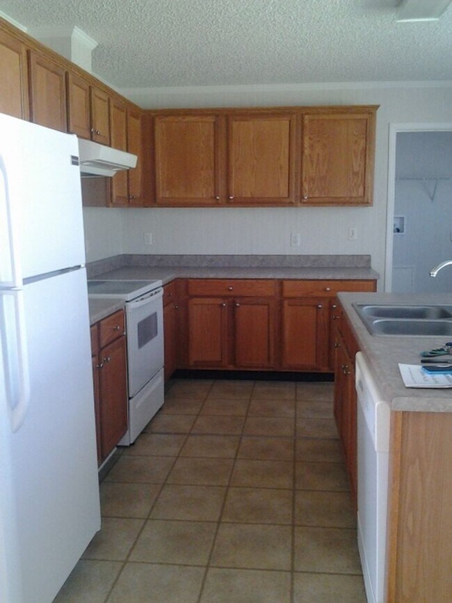 Building Photo - 123 Magnolia Gardens Dr