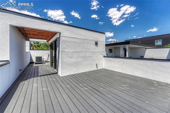 Building Photo - 1231 Newton St