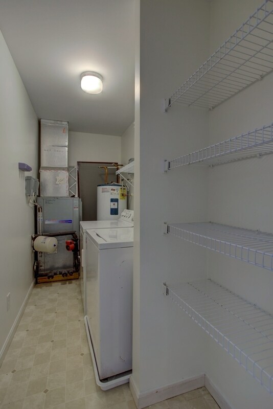 Building Photo - 103 Black Oak Dr