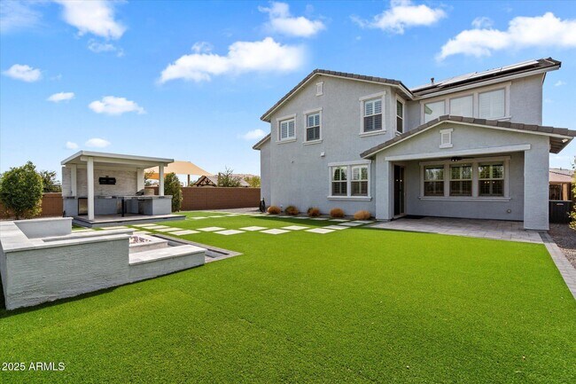 Building Photo - 25509 N 140th Dr
