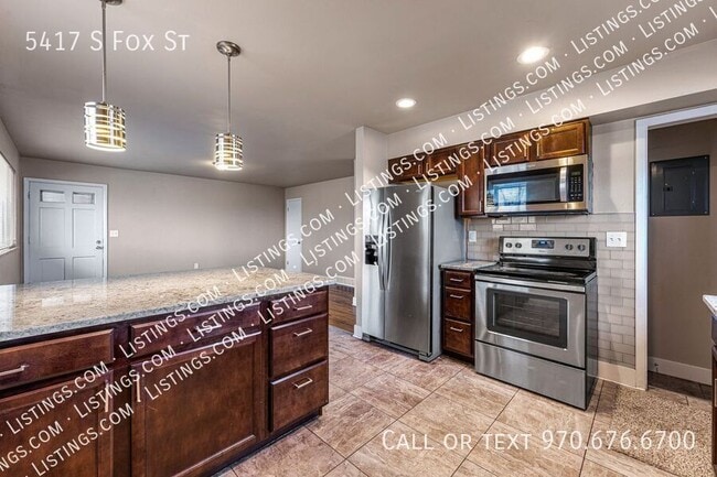 Building Photo - 5417 S Fox St