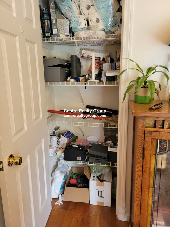 Building Photo - 10 Morgan Pl